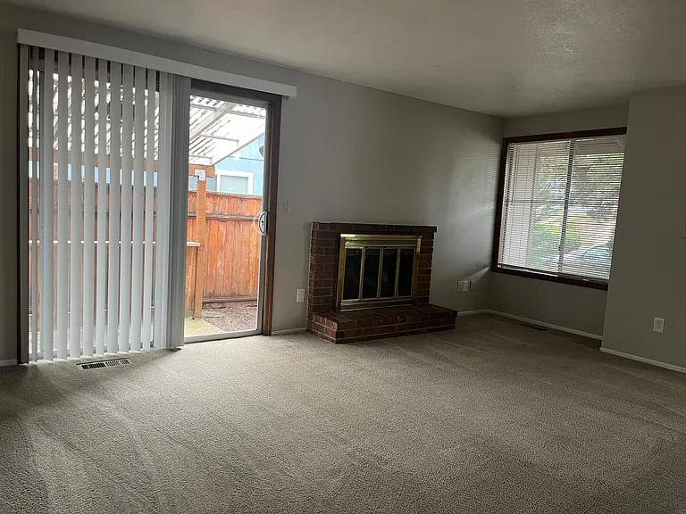 4745 Sorrel Ct SE — Photo 4