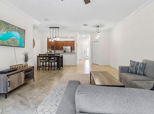 2675 Blossom Way, Naples, FL 34120