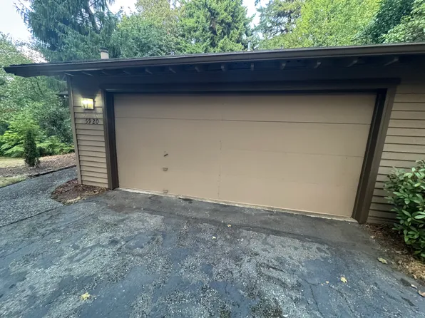 5920 160th Ct NE, Redmond, WA 98052