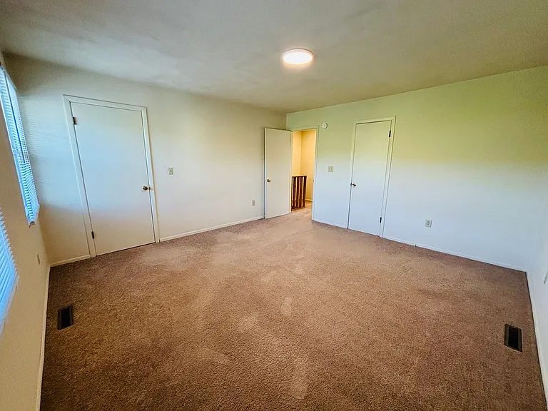 335 New Kent Rd — Photo 15