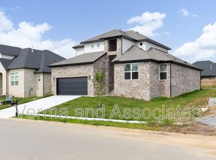 1081 Whistler St, Centerton, AR 72719