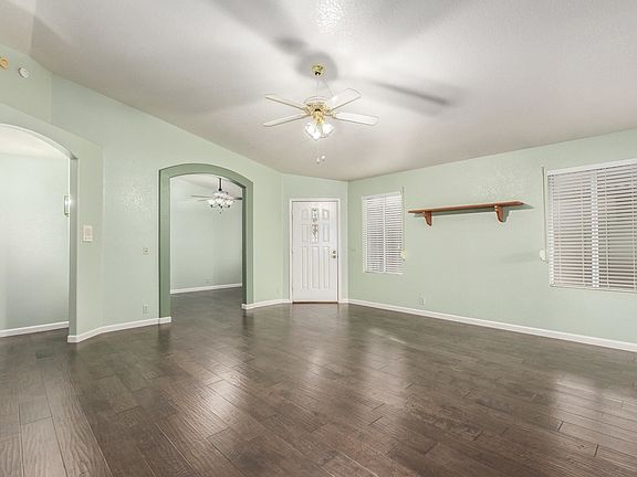 4th image of 10520 W Runion Dr