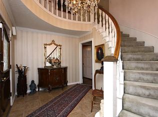 5211 Foresthaven Dr, Houston, TX 77066