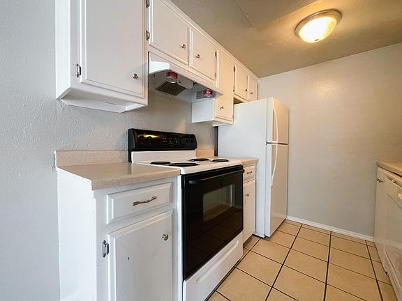 5th image of 900 NW 24th St #1
