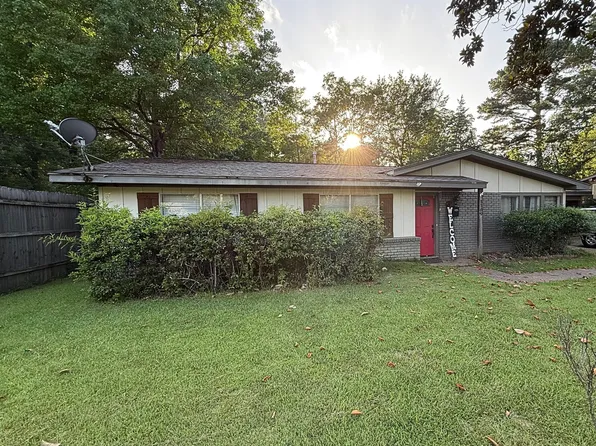 5709 Orchardview Dr, Jackson, MS 39211