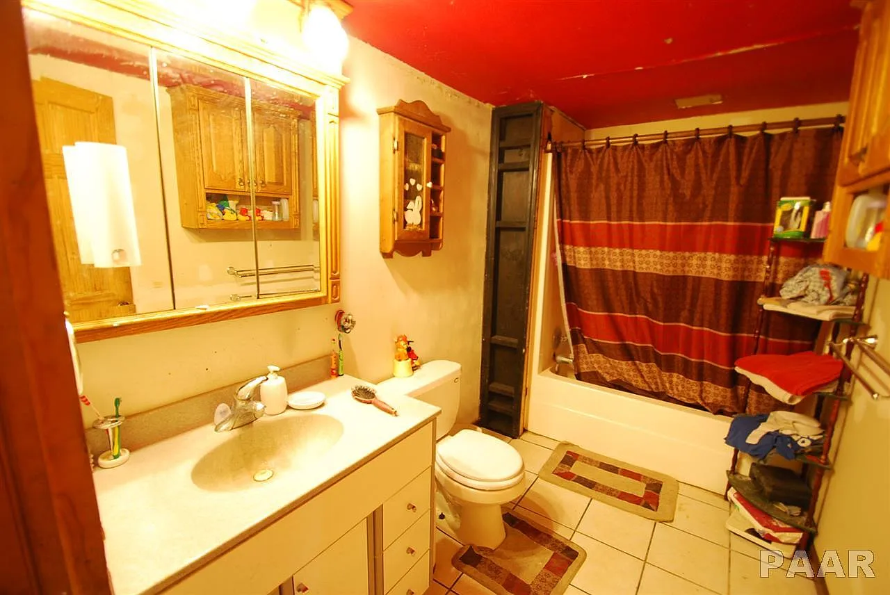 100 Colona Ave photo 1