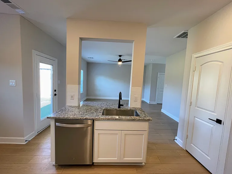1414 Windermere Way — Photo 8