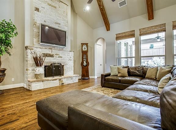 4th image of 4120 Chimney Rock Dr