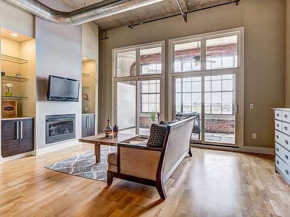 5th image of 4100 Forest Park Ave #515