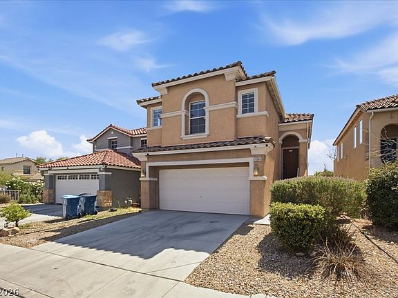 2nd image of 11566 Stivali St