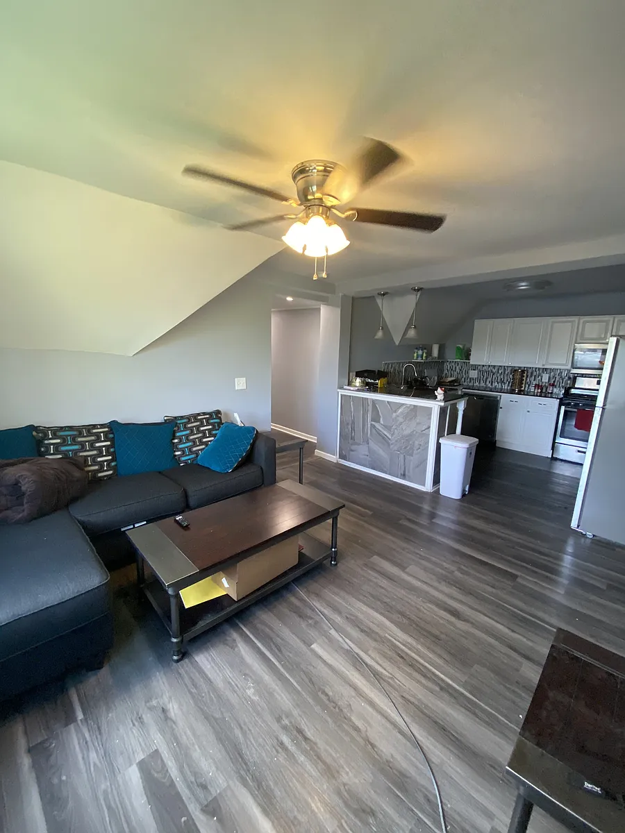 Building Photo - 104 Ashworth Pl #3
