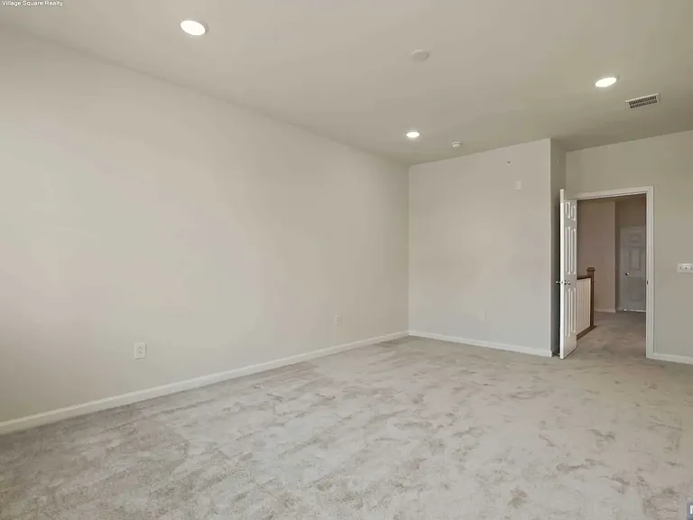 7 Leahy Dr — Photo 25