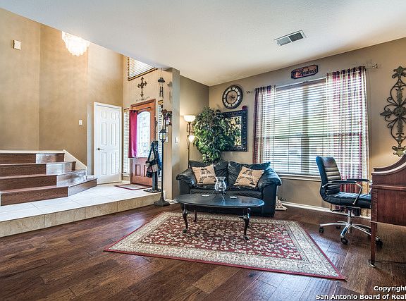 5th image of 2466 Oakline Dr