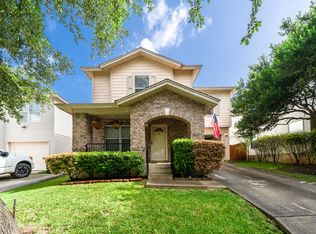 10127 Amber Flora Dr, San Antonio, TX 78251