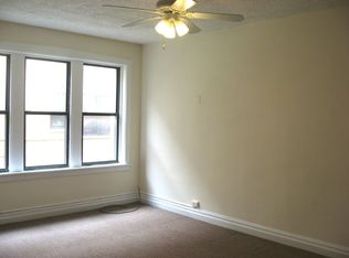 1540 N Kedzie Ave APT 1M, Chicago, IL 60651