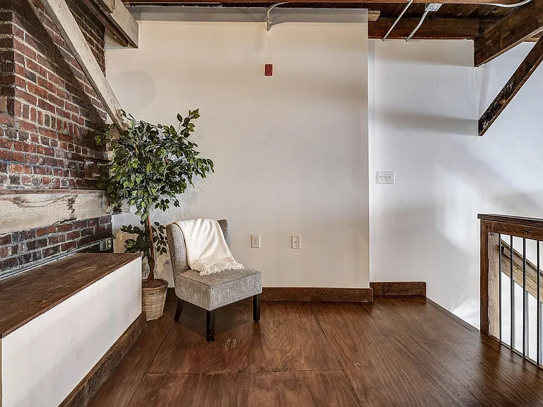 110 W Market St #304 — Photo 25