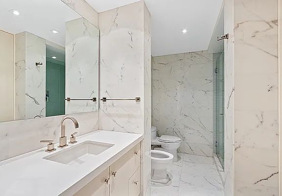 4th image of 146 W 57th St APT 40B