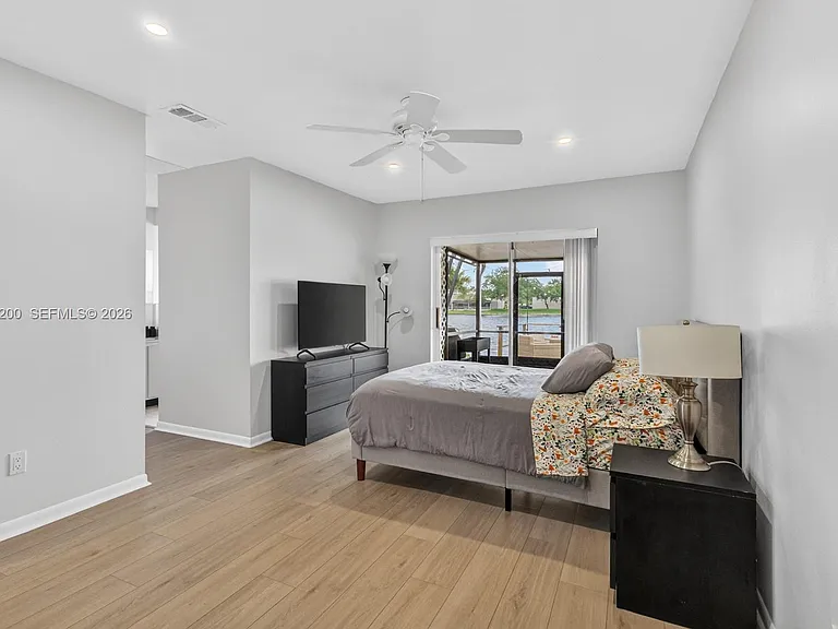 11804 NW 13th St — Photo 18