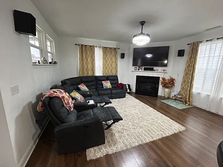14295 Larson Dr — Photo 6