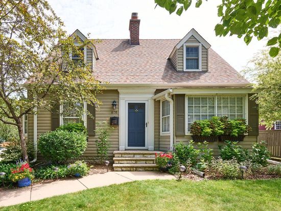 678 Sue Pl, Saint Paul, MN 55116