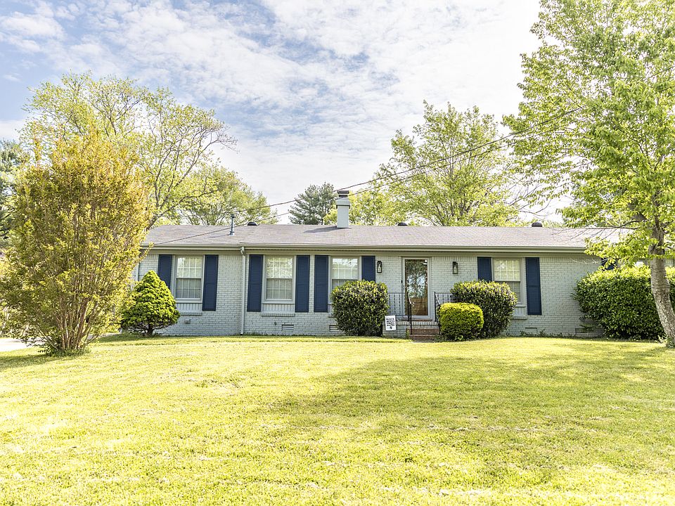1st image of 714 Harpeth Knoll Rd