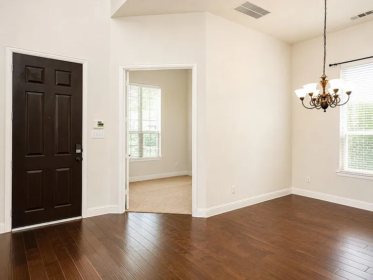 15704 Governors Island Way — Photo 5