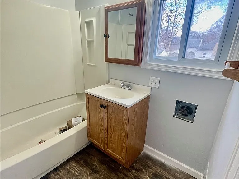 223 E Filbert St — Photo 30