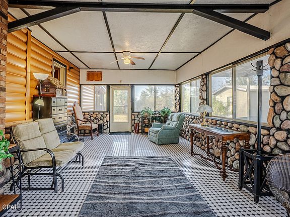 3rd image of 5126 Halsey Cir