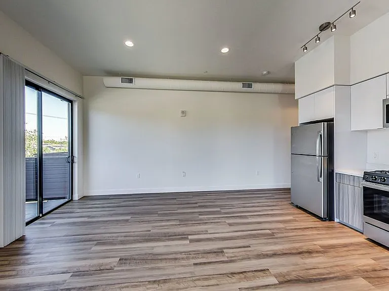 950 Lofts — Photo 114