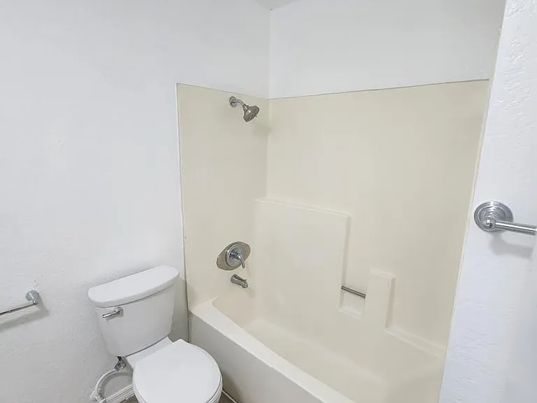 Unit Photo