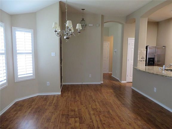 4th image of 5308 Alderwood Dr