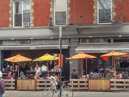 Rented by R New York | media 16