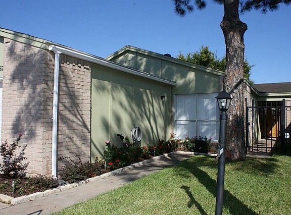 2nd image of 12352 Newbrook Dr
