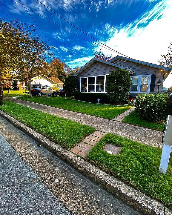 1st image of 720 Mount Vernon Ave