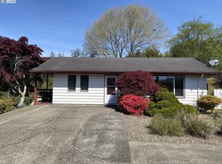 2091 Greenwood Ave, Reedsport, OR 97467