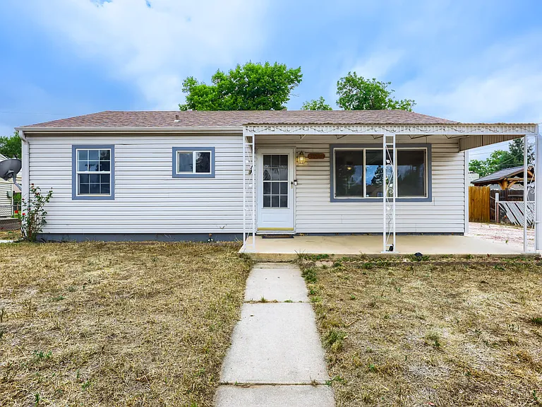 1904 N Hancock Ave — Photo 1