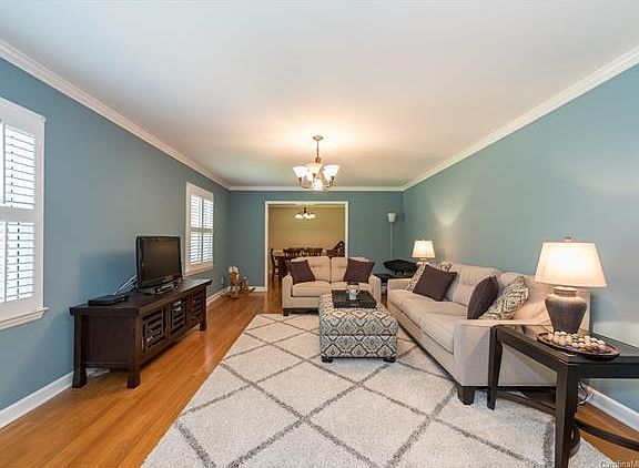 3rd image of 6335 Prett Ct #L23