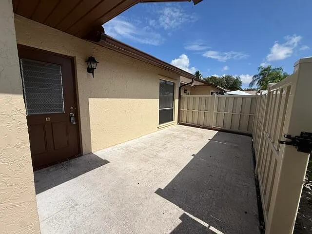 1028 Green Pine Blvd #D — Photo 7
