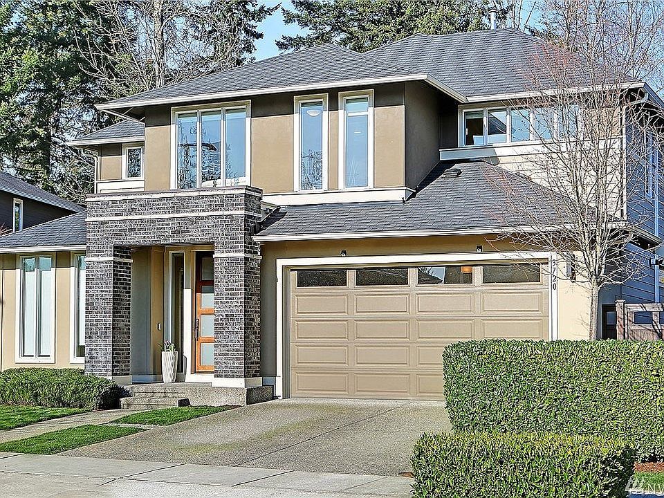 1st image of 3720 NE 24th St