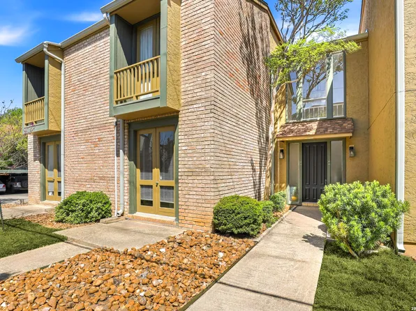 3678 Hidden Dr. #502E, San Antonio, TX 78217