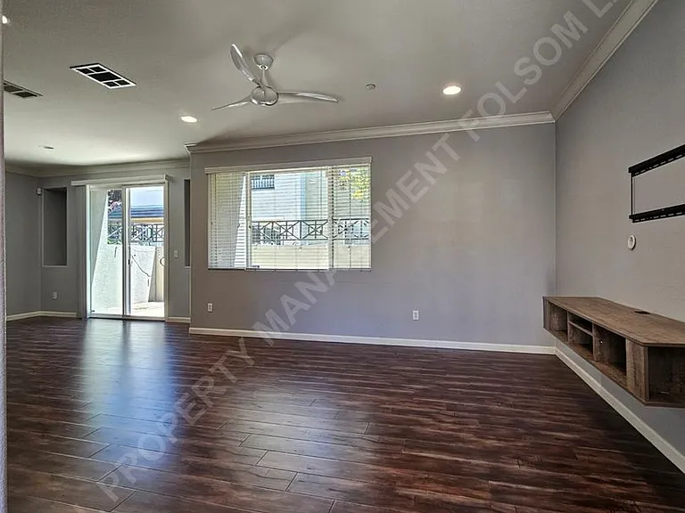 104 Rodin Ln — Photo 5