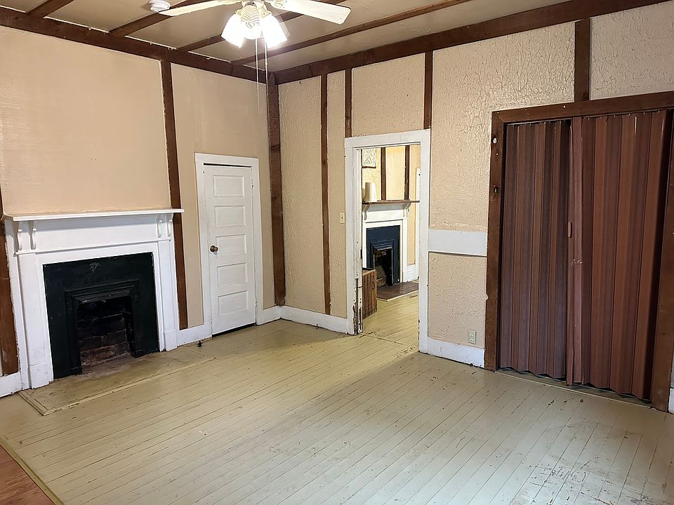 Front room, Closet door will be fixed or replaced.