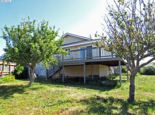 96500 Susan Pl, Brookings, OR 97415