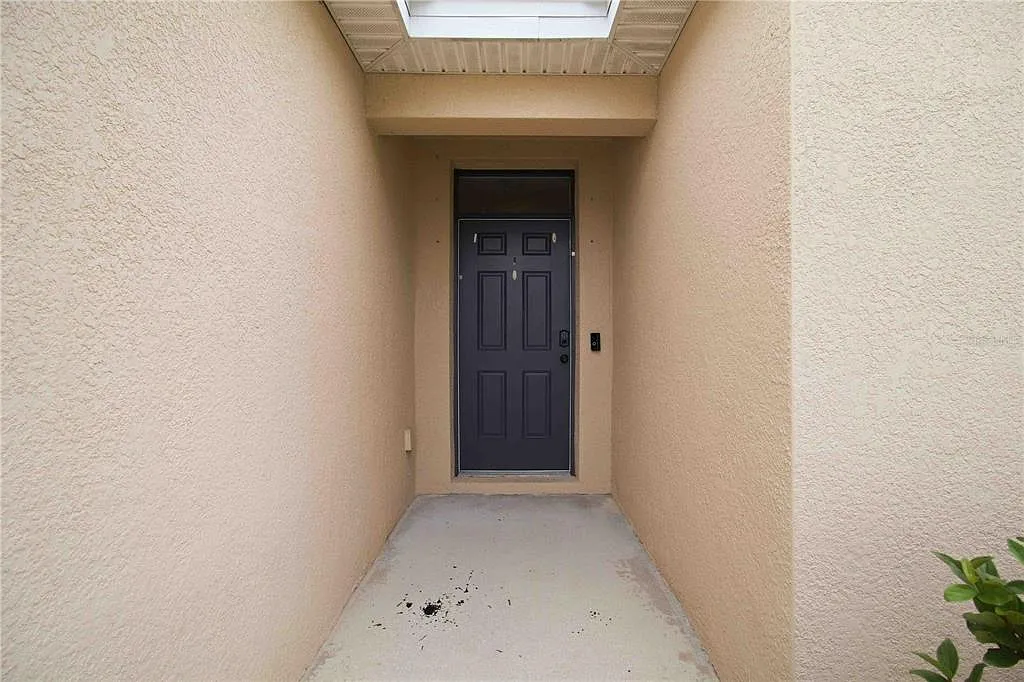 3 bed, 2.0 bath, 1626 sqft, $2,550 — Photo 4