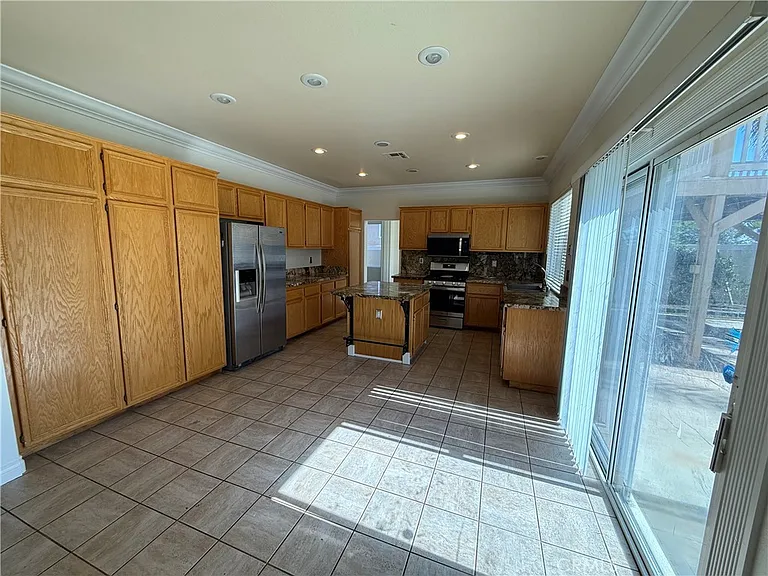 3299 Rexford Way — Photo 10