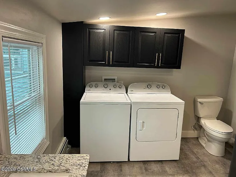 160 Bloom St — Photo 14