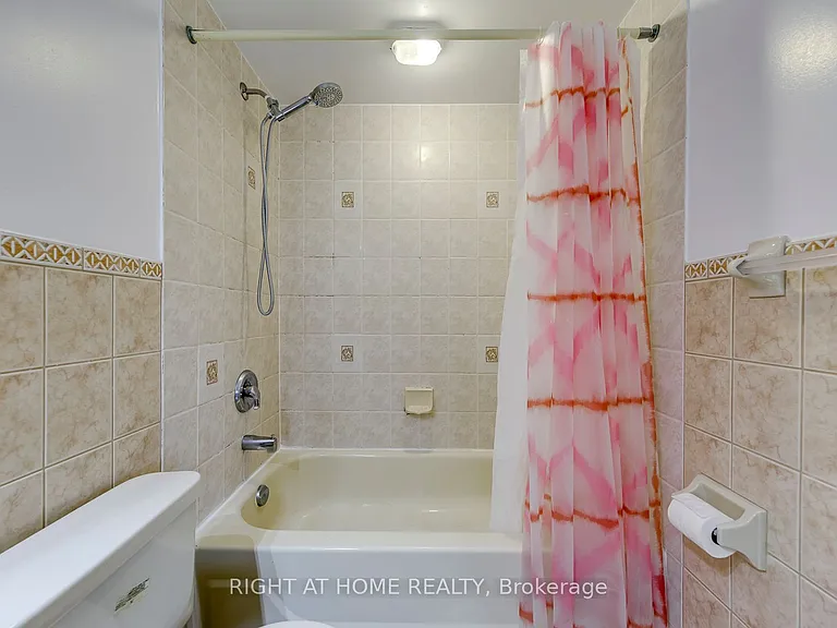 38 Fairview Rd W #38 — Photo 31