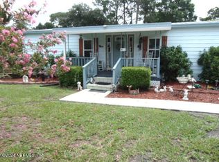 100 Shoreline Ave, Satsuma, FL 32189