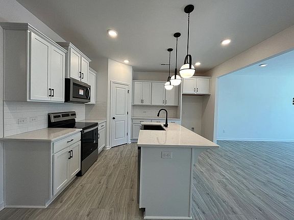 5th image of 11031 Pagebrook Ln