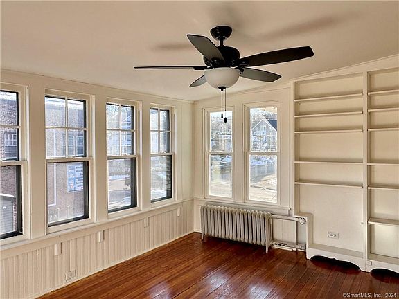 4th image of 10 Riverside Ave #U3